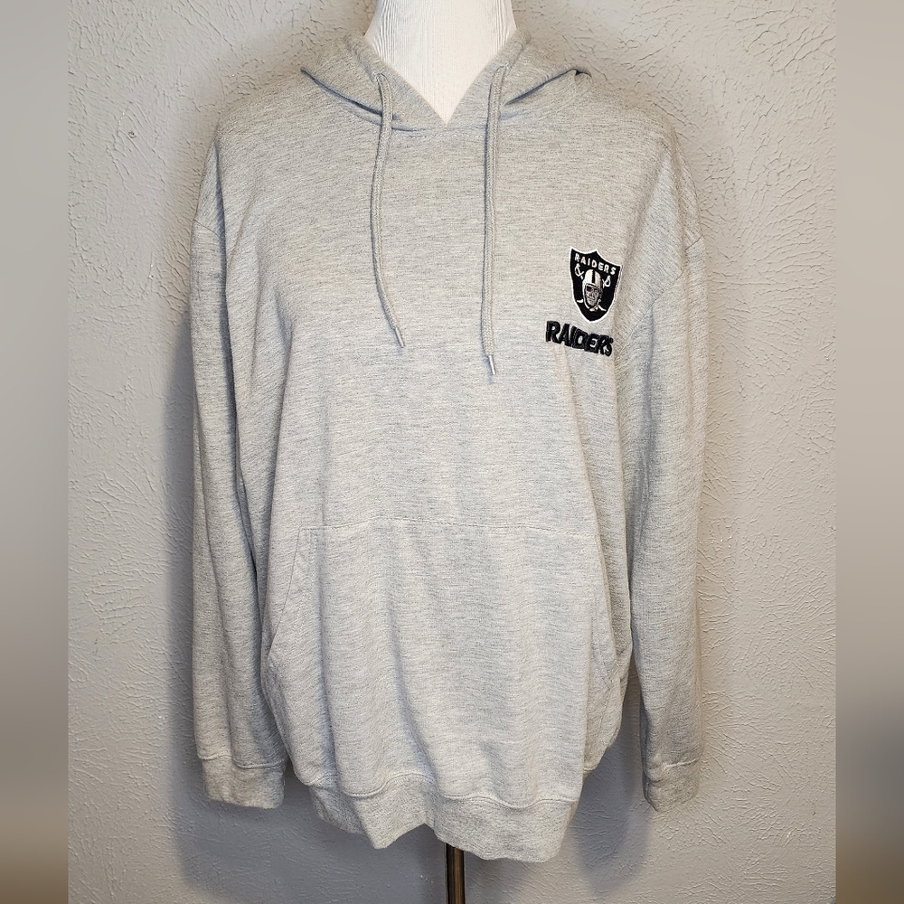 Las Vegas Raiders Pullover Hoodie NFL for Sports Illustrated. Size Large.